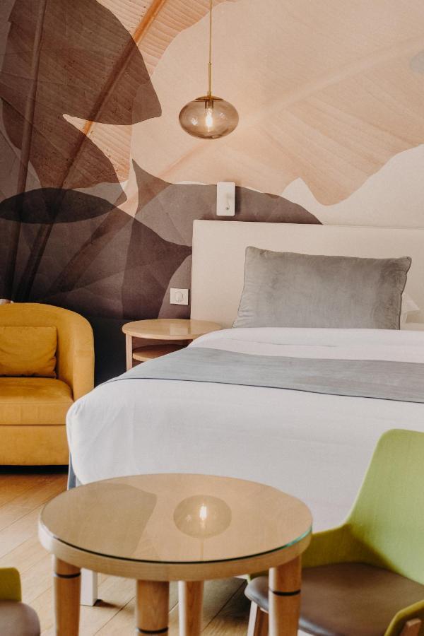Hotel Les Freres Ibarboure Бидар Экстерьер фото